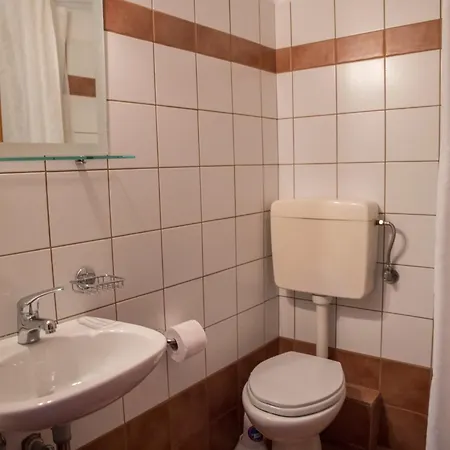 Πατρικό ολόκληρος ξενώνας entire stone guesthouse