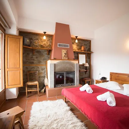 Πατρικό ολόκληρος ξενώνας entire stone guesthouse