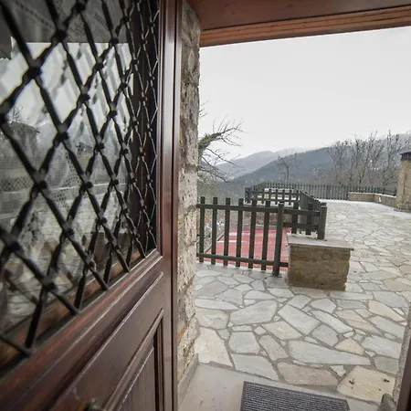 Πατρικό ολόκληρος ξενώνας entire stone guesthouse *