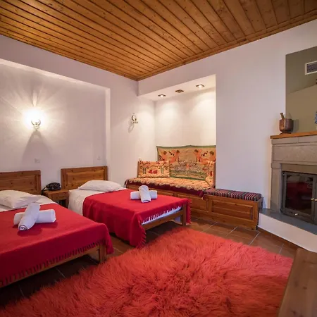 Πατρικό ολόκληρος ξενώνας entire stone guesthouse Neraïdochóri