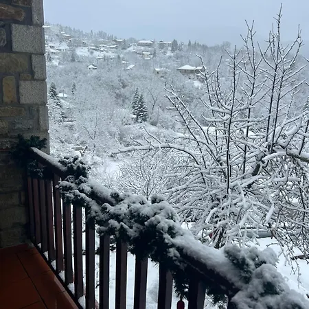 Πατρικό ολόκληρος ξενώνας entire stone guesthouse 샬레 *