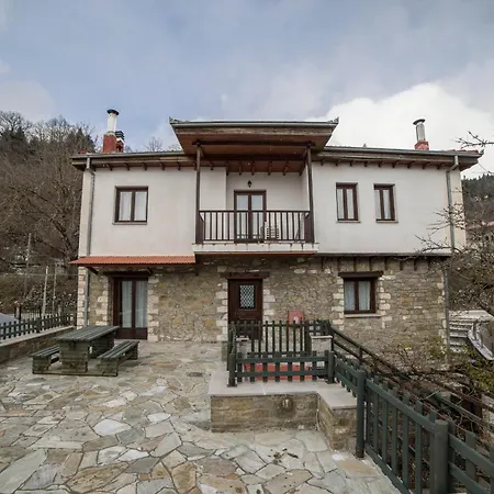 Πατρικό ολόκληρος ξενώνας entire stone guesthouse *