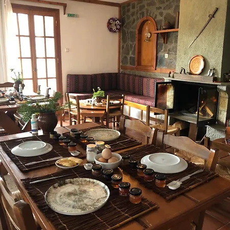 Πατρικό ολόκληρος ξενώνας entire stone guesthouse Alpehytte *