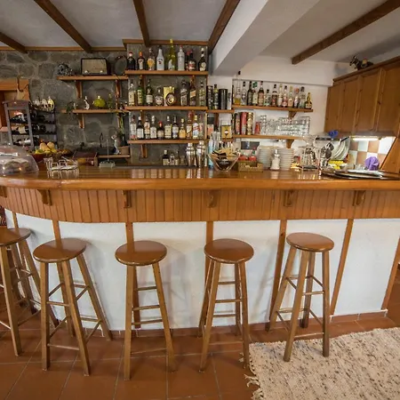 Πατρικό ολόκληρος ξενώνας entire stone guesthouse * Neraïdochóri