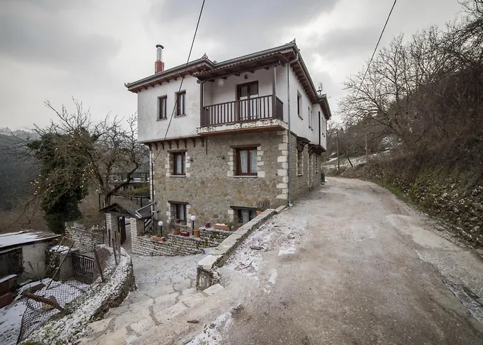 Chalet Πατρικό Ολόκληρος Ξενώνας Entire Stone Guesthouse