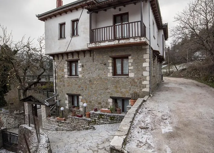 Πατρικό Ολόκληρος Ξενώνας Entire Stone Guesthouse Chalet Neraïdochóri