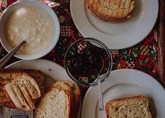 Πατρικό Ολόκληρος Ξενώνας Entire Stone Guesthouse Neraïdochóri